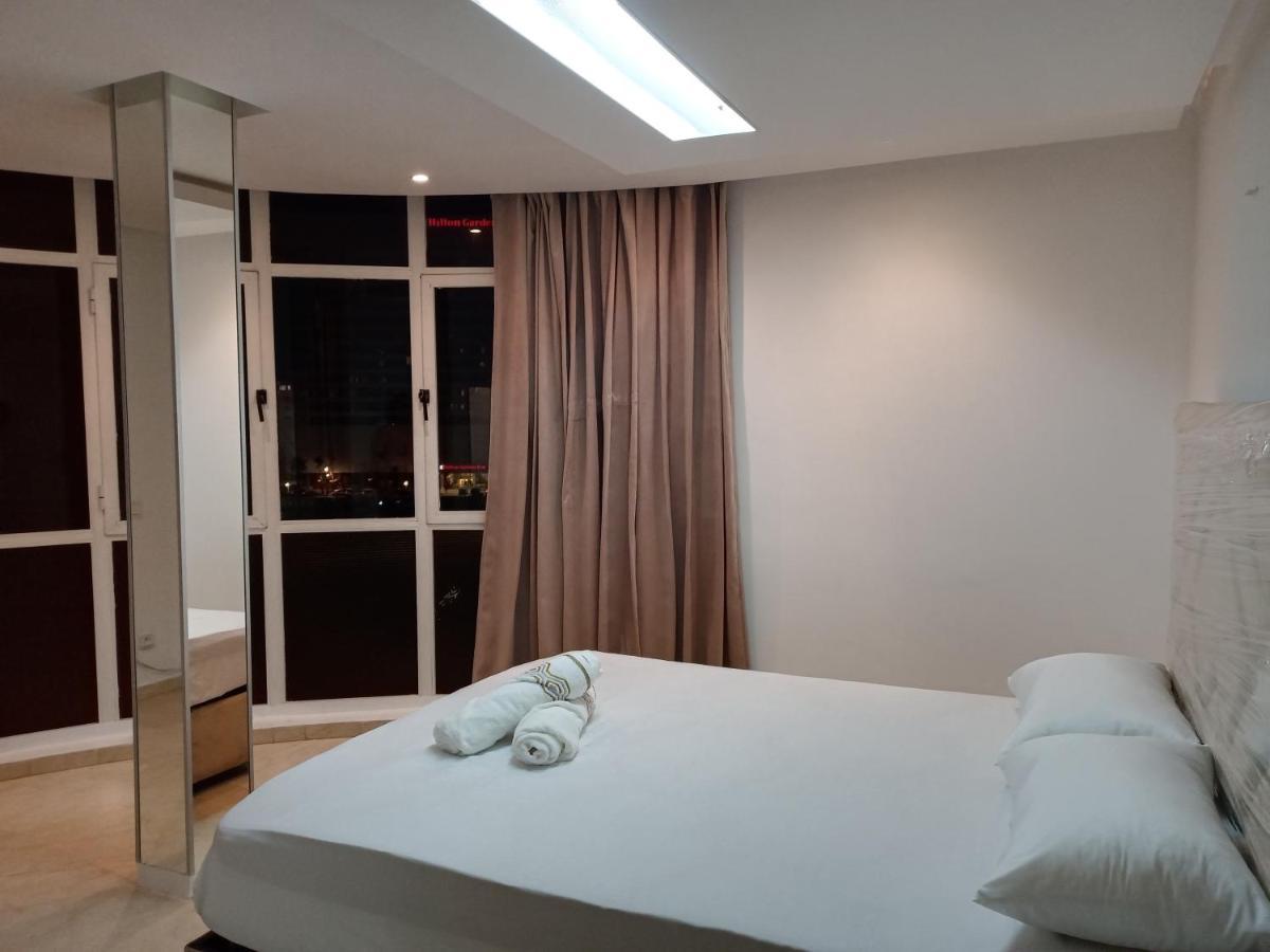Amazing Appartement Au Centre Ville En Face Hilton & Gare Train De Tgv De Tanger Exterior photo